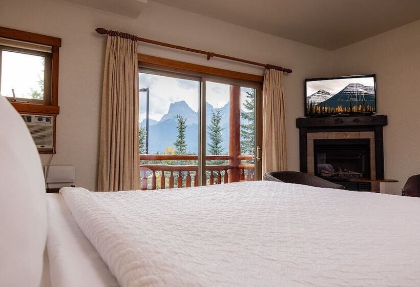 فندق صغير A Bear And Bison Country Inn