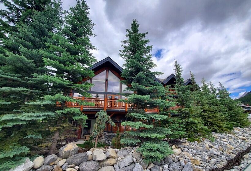 فندق صغير A Bear And Bison Country Inn