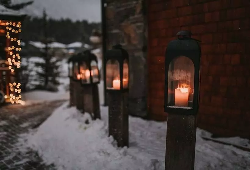 هاستل A Bear And Bison Country Inn