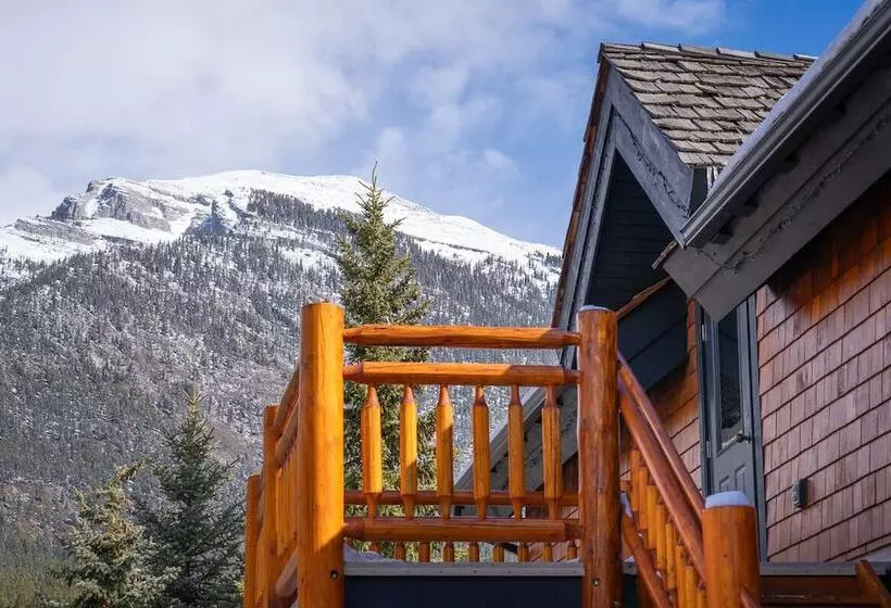 هاستل A Bear And Bison Country Inn