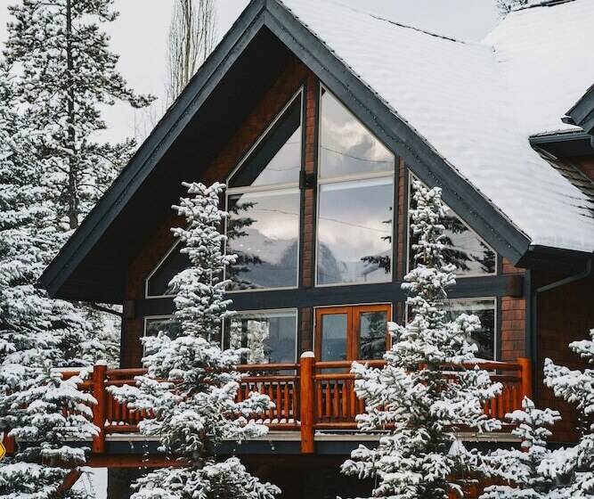 فندق صغير A Bear And Bison Country Inn