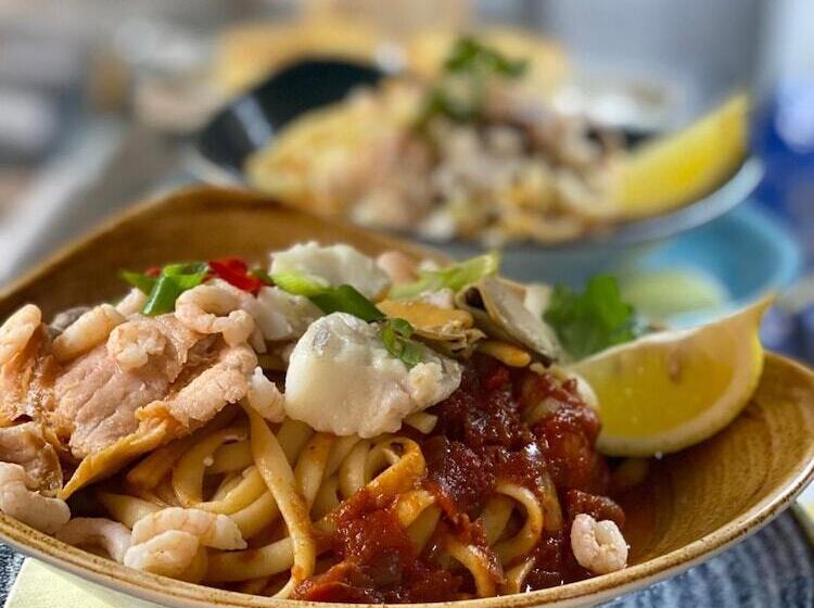 호스텔 The Golden Fleece Inn