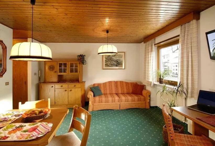 Cësa Panaval Apartments