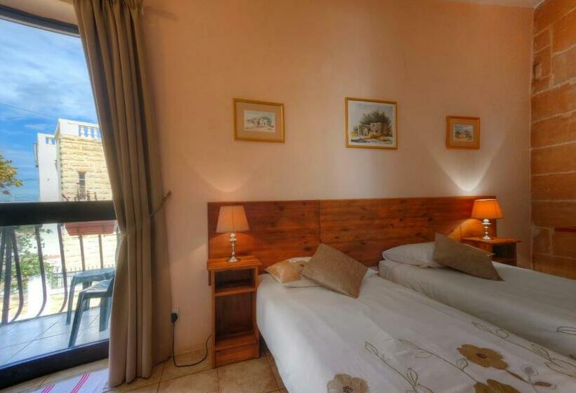 پانسیون Green Grove Guest House