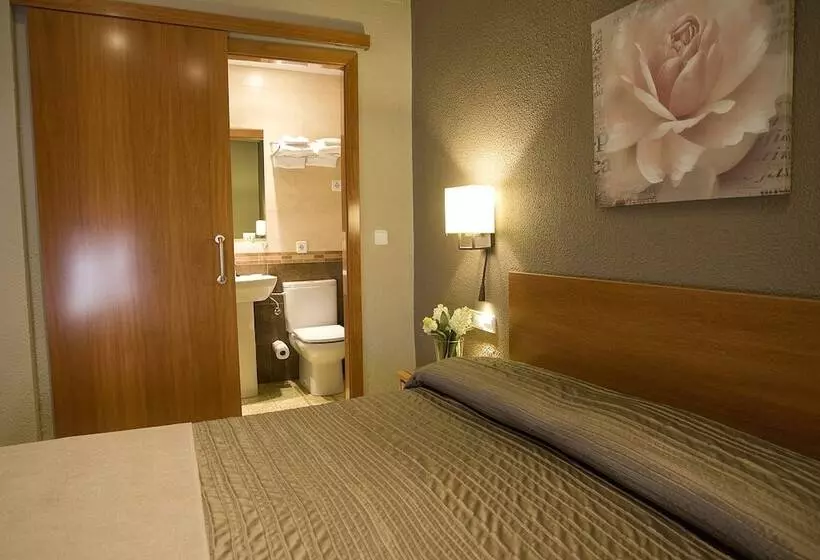 Majatalo Hostal Barris