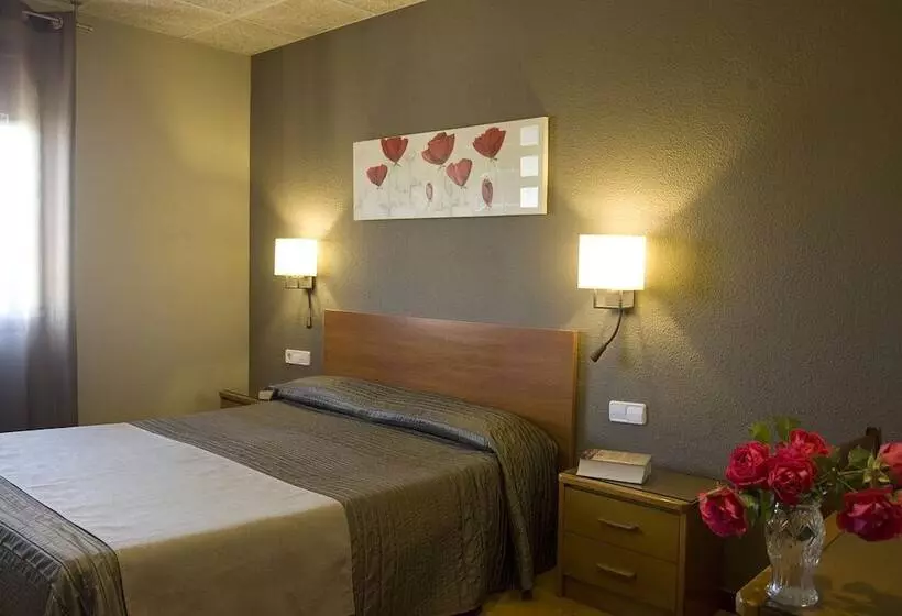 Majatalo Hostal Barris