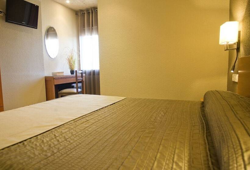 Pensão Hostal Barris