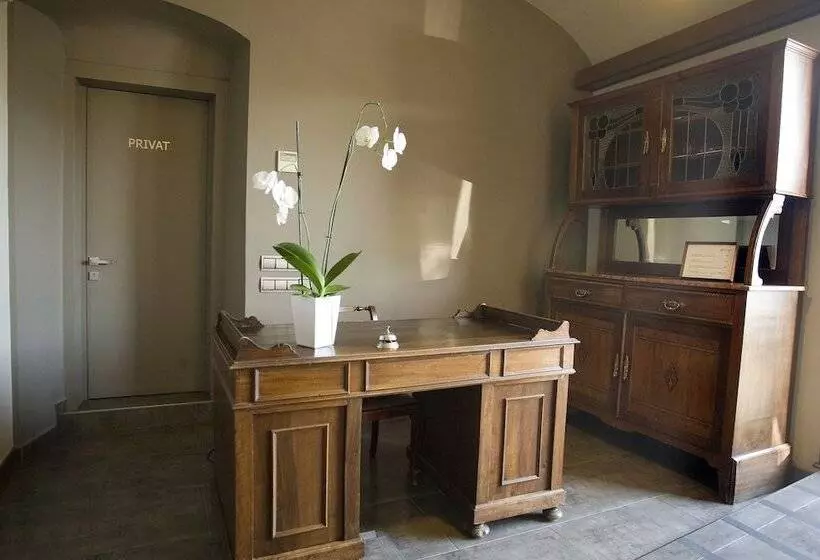 Majatalo Hostal Barris