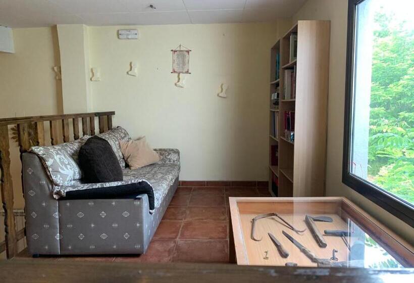 פנסיון Hostal Rural Can Enric