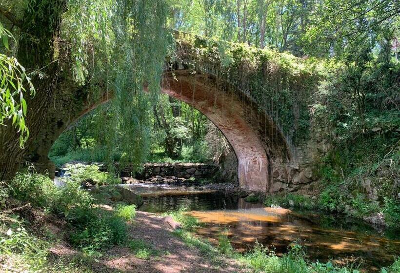 פנסיון Hostal Rural Can Enric