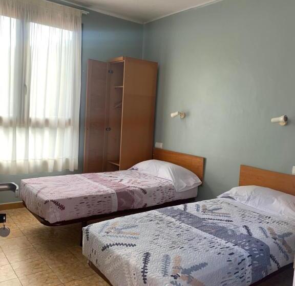 פנסיון Hostal Rural Can Enric