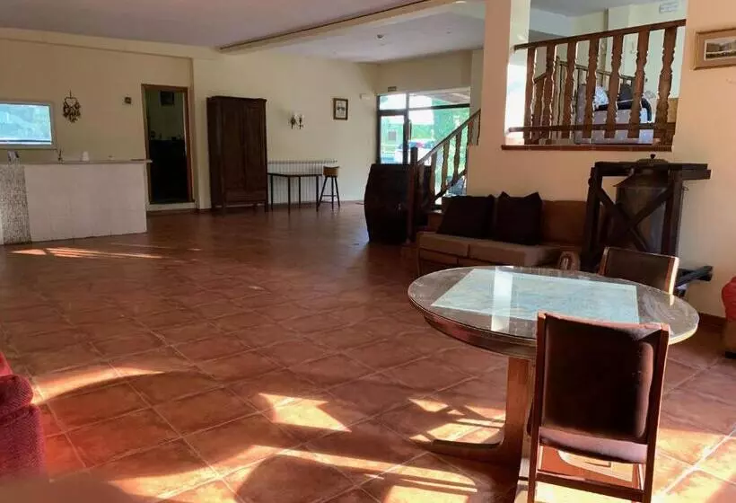 پانسیون Hostal Rural Can Enric