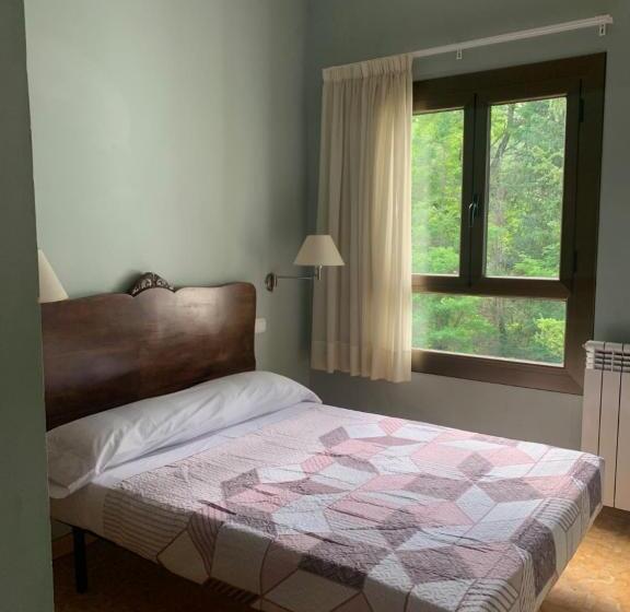 פנסיון Hostal Rural Can Enric