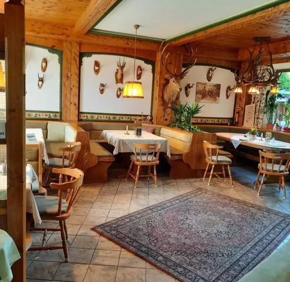 Majatalo Landgasthof Hubertusstubn