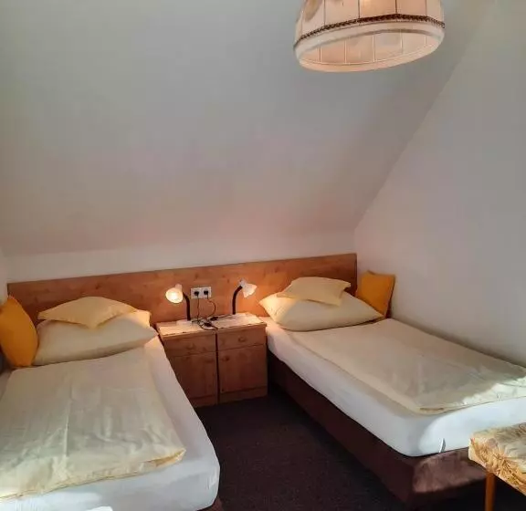 Majatalo Landgasthof Hubertusstubn