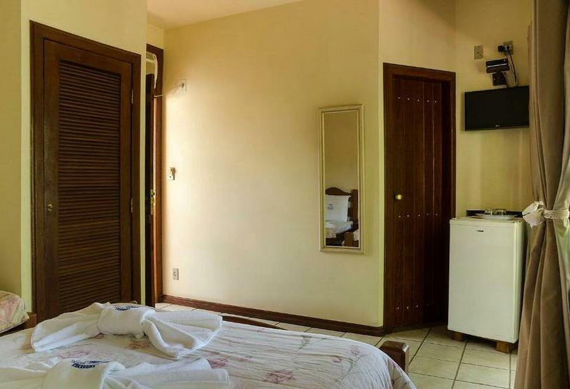 פנסיון Pousada Sanhaço