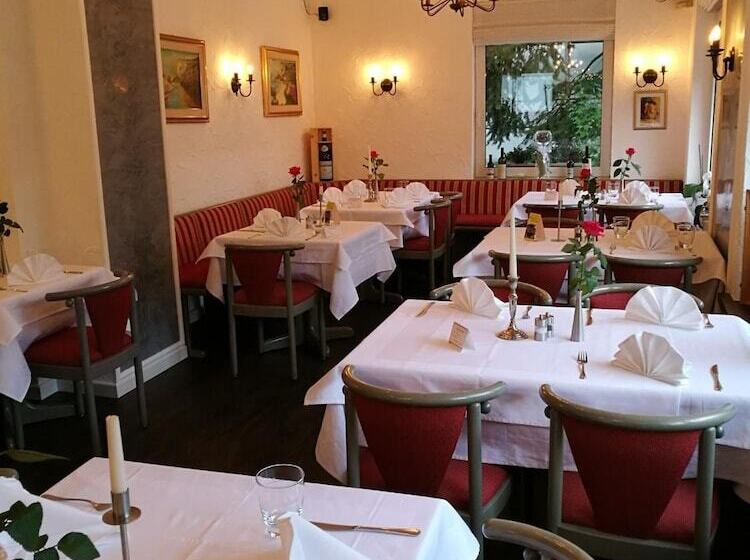 膳宿费 Apartments Restaurant Cala Luna