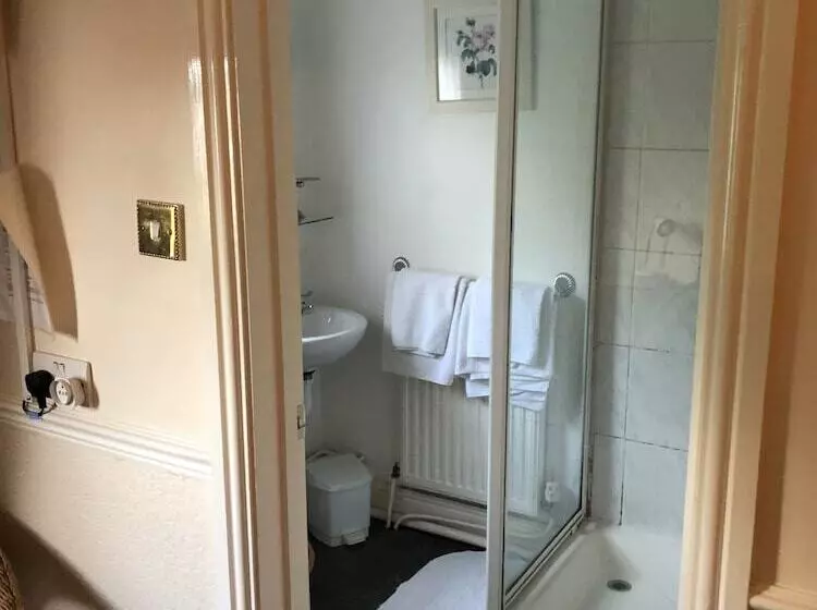 پانسیون The New Inn Guest House