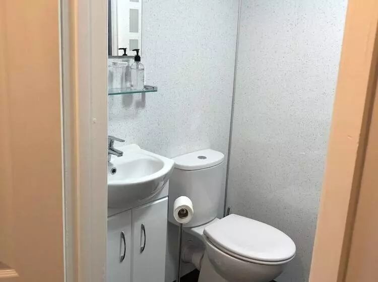 پانسیون The New Inn Guest House