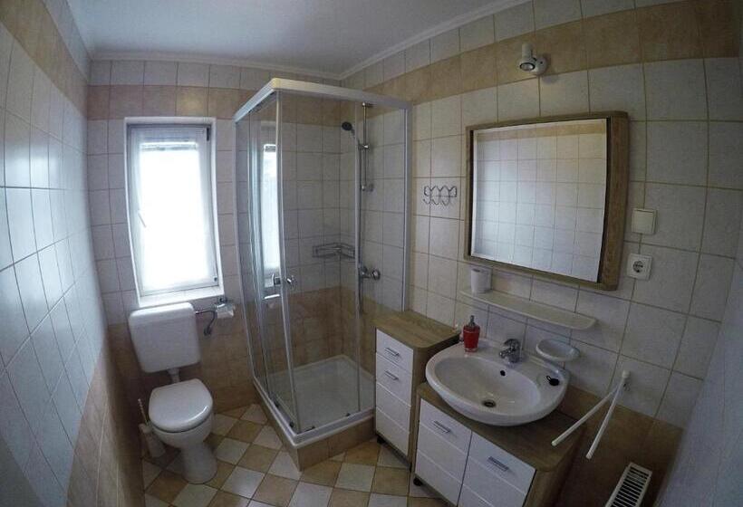 ペンション Veronika Villa