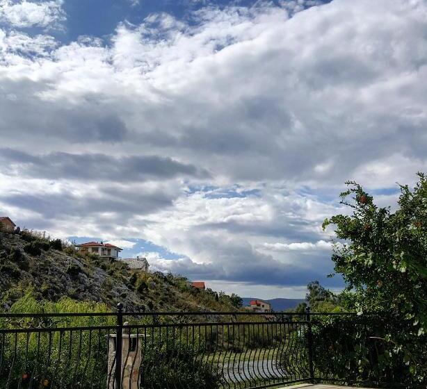 پانسیون Villa Velagic