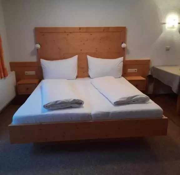 Pension Appartementhaus Bergland