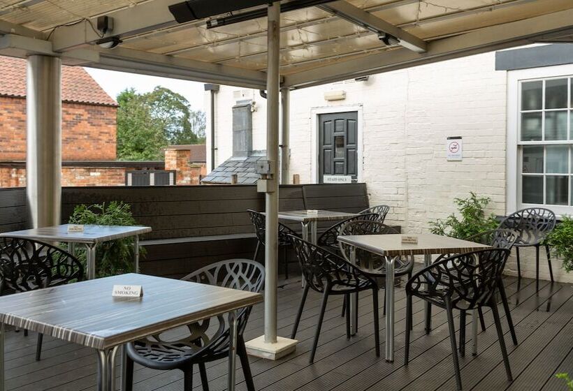 Общежитие Advocate Arms