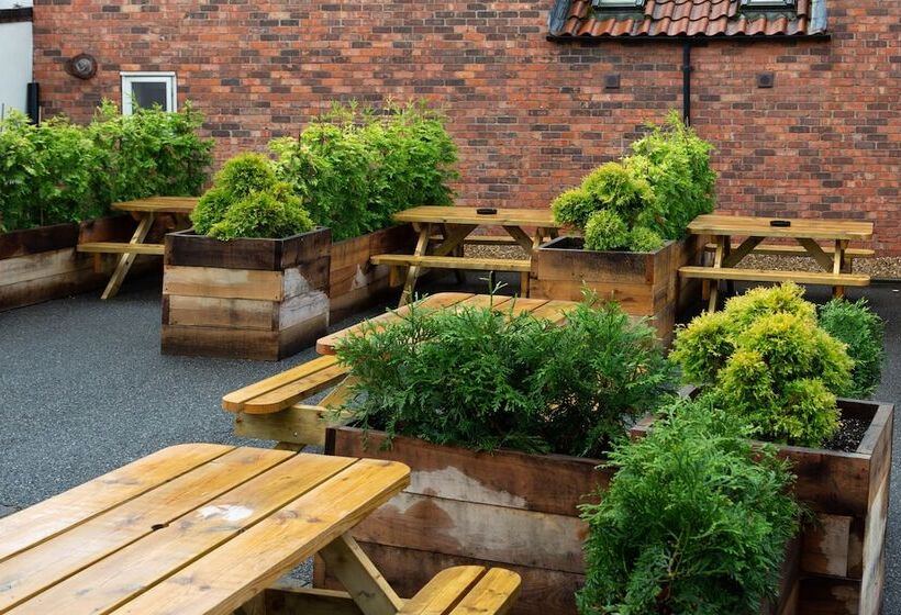 Общежитие Advocate Arms