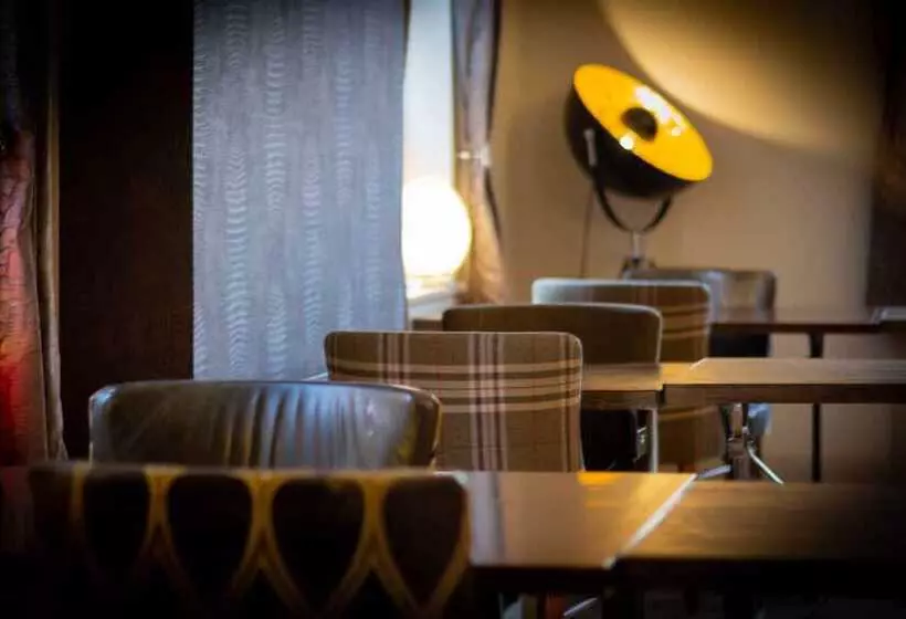 Retkeilymaja Advocate Arms