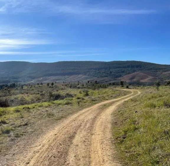 ホテル Monte Dos Pensamentos   Turismo Rural