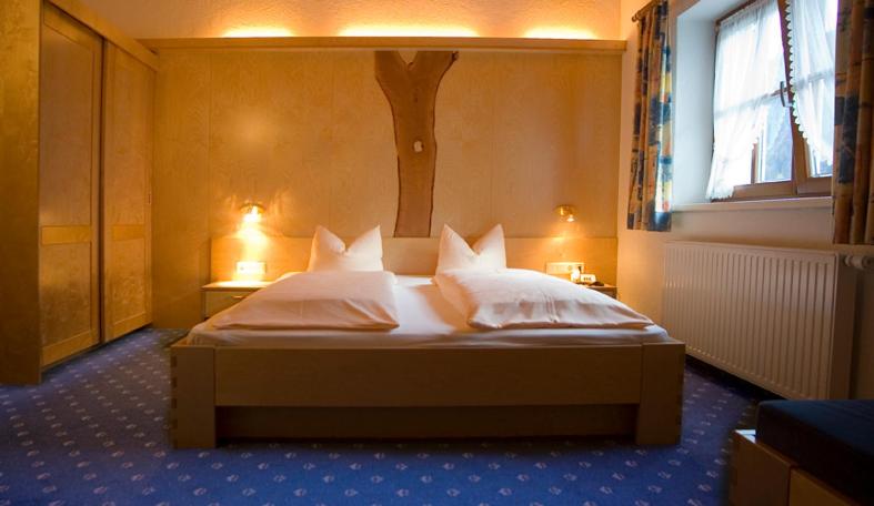 펜션 Gasthaus Muntafuner Stöbli