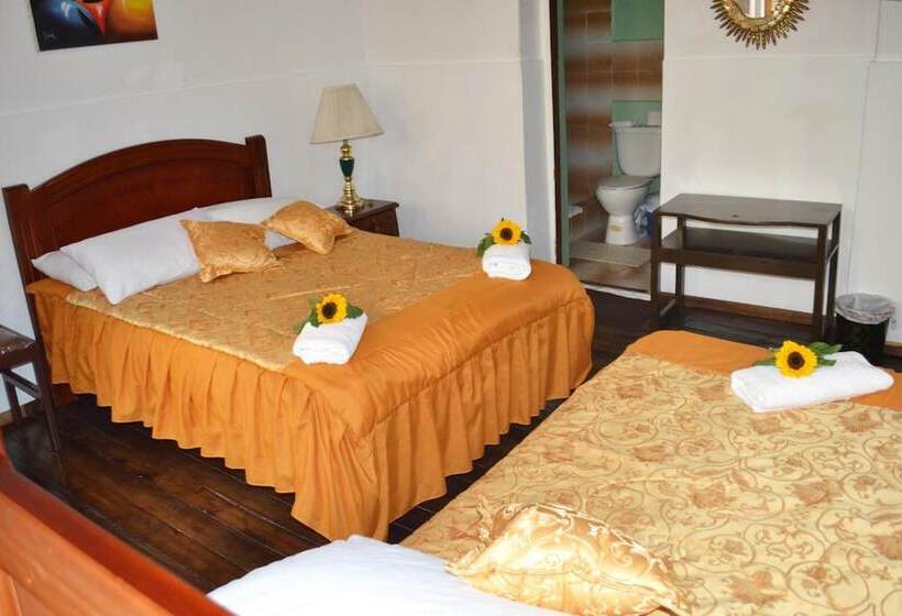 פנסיון Colonial House Inn