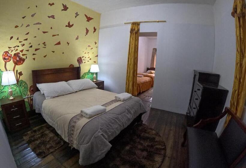 פנסיון Colonial House Inn