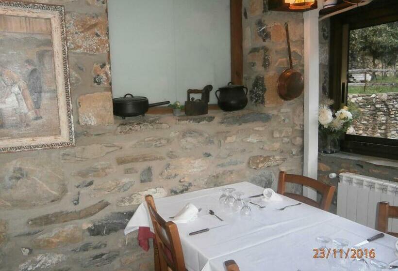 Пансион Hostal El Forn