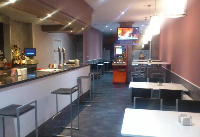 پانسیون Hostal Fisterra