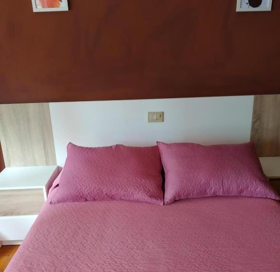 پانسیون Hostal Fisterra