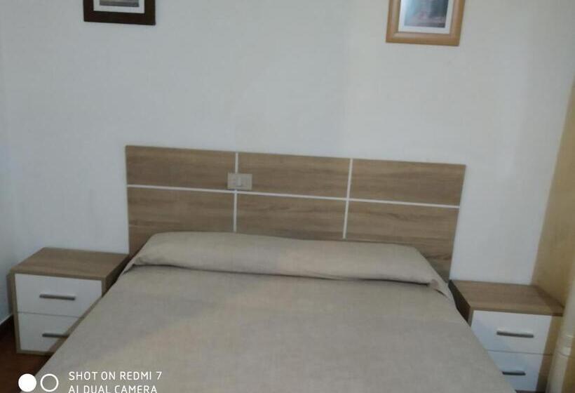 پانسیون Hostal Fisterra