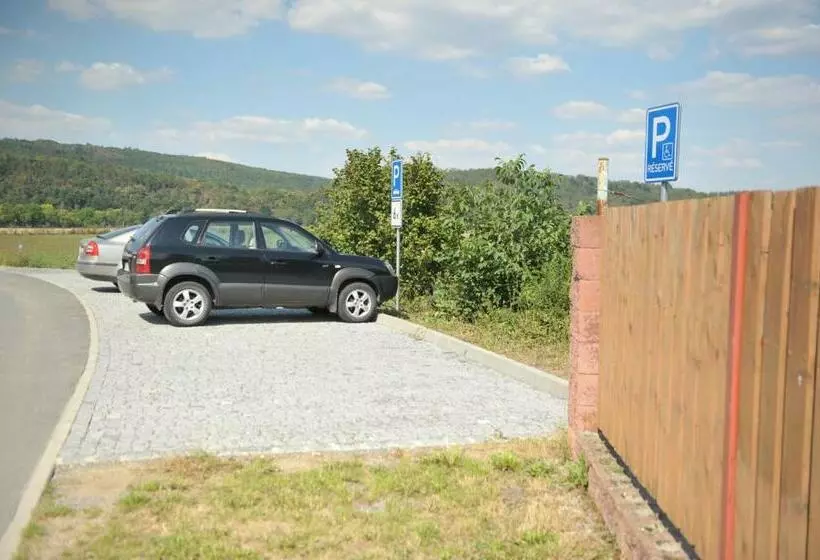 Majatalo Penzion U Tulaka