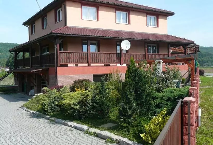 Majatalo Penzion U Tulaka