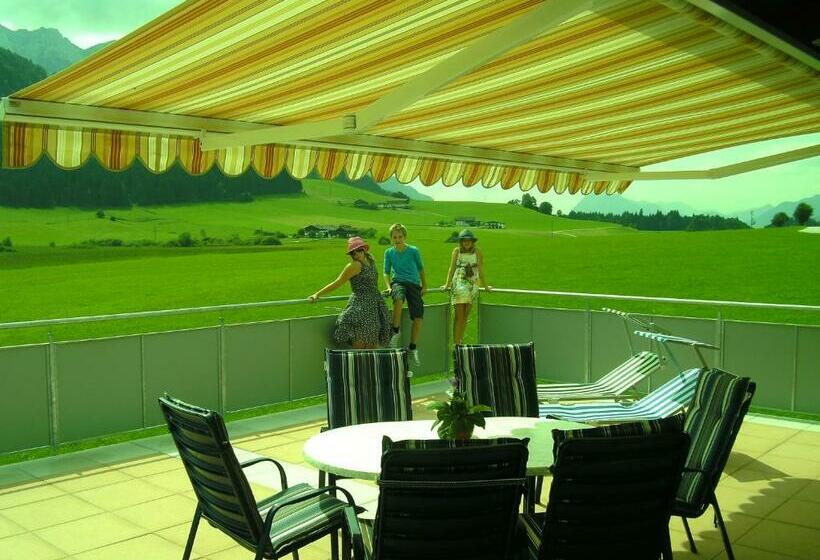 ペンション Pfandlhof