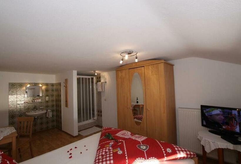 ペンション Pfandlhof