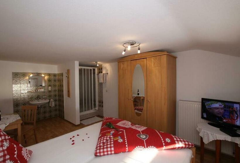 ペンション Pfandlhof