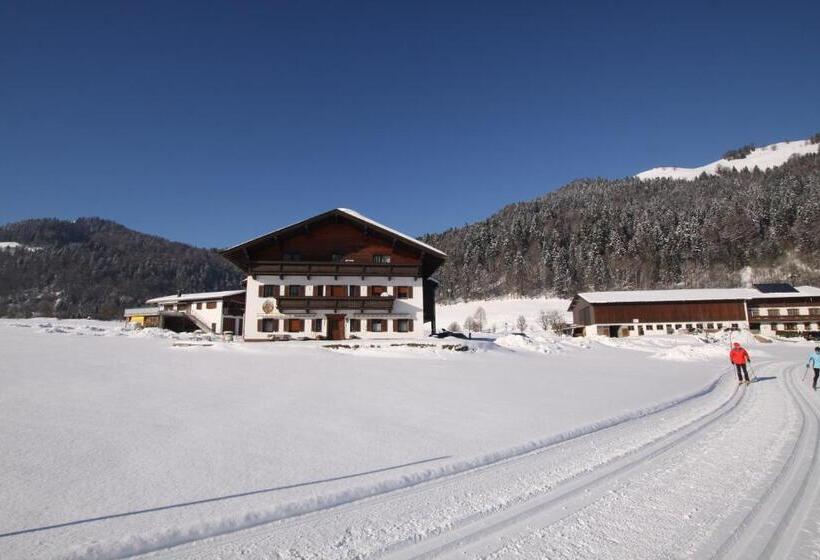 ペンション Pfandlhof