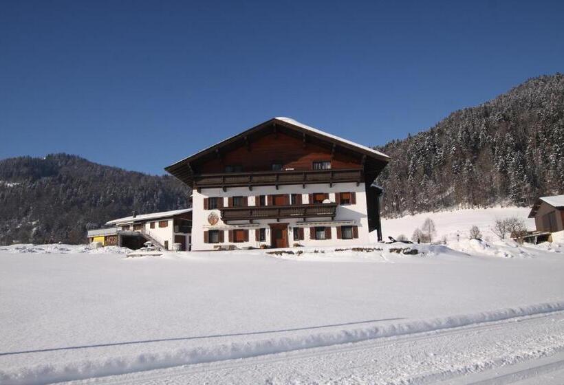 ペンション Pfandlhof