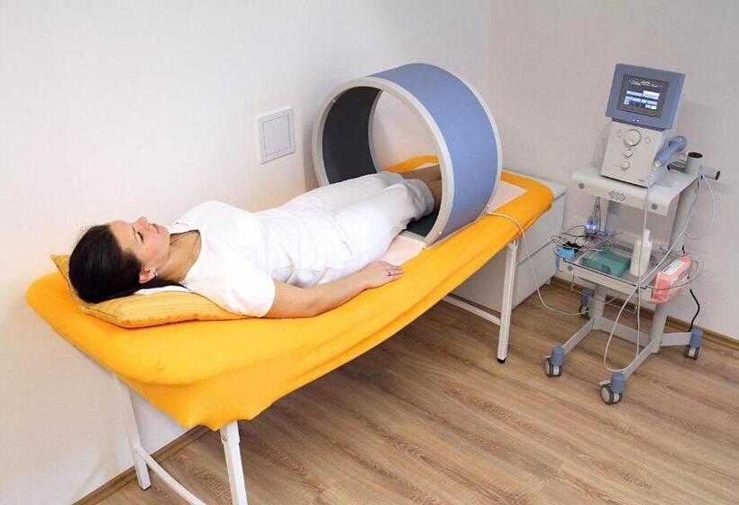 بنسيون Villa Walir   Spa Hotel Garni Superior