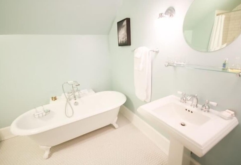 旅馆 Snapdragon Inn