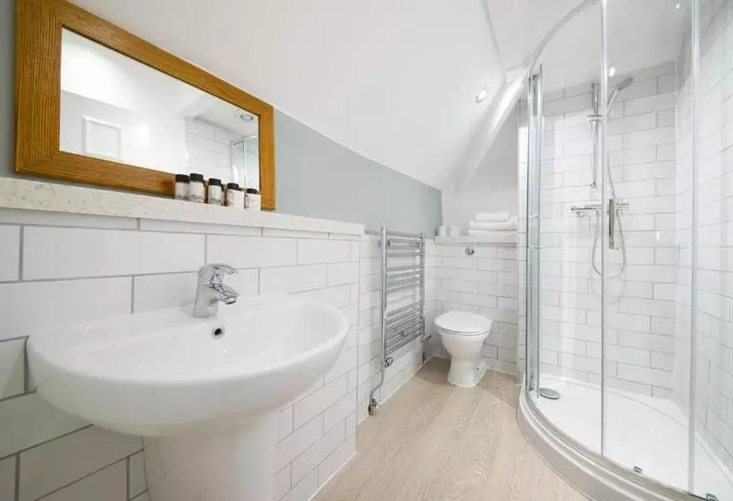 ユースホステル The Cow & Calf By Innkeeper S Collection