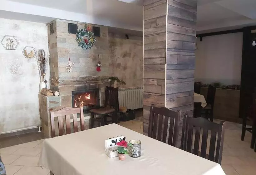 Aparthotel Pine Hills Pamporovo