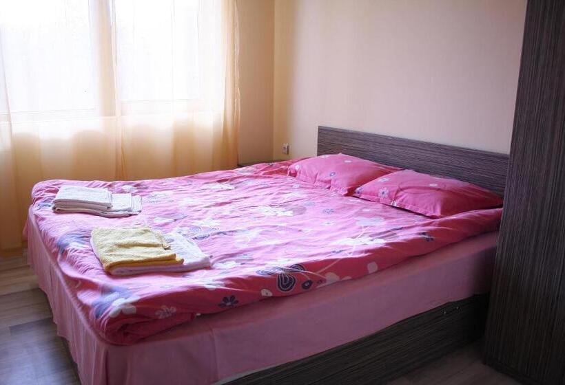 Aparthotel Pine Hills Pamporovo