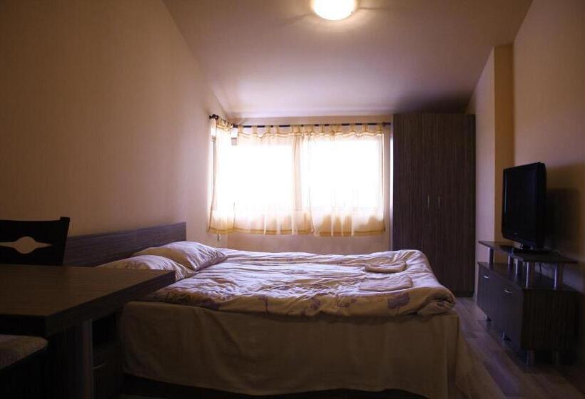 Aparthotel Pine Hills Pamporovo